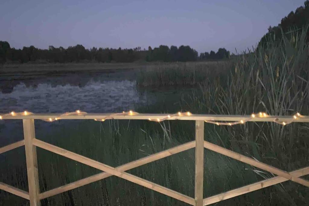 Gard Med Egen Sjoe Med Bryggbat, Nyrenoverat! Katrineholm Buitenkant foto